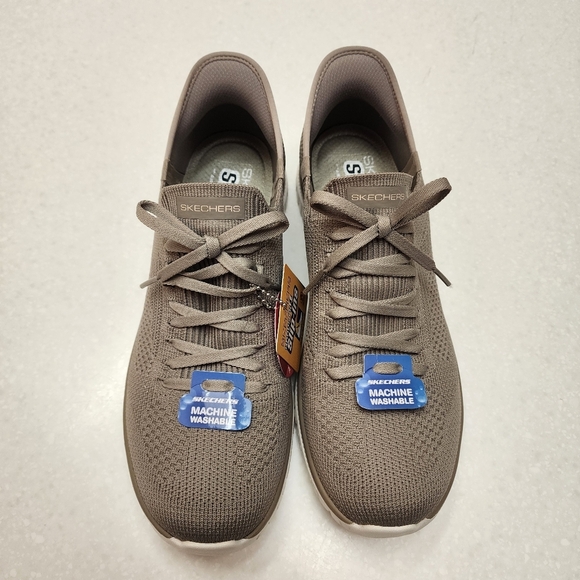 Skechers Hands Free Slip In Women's Virtue Divinity Taupe Shoe NWT Size 9.5 - Picture 2 of 12